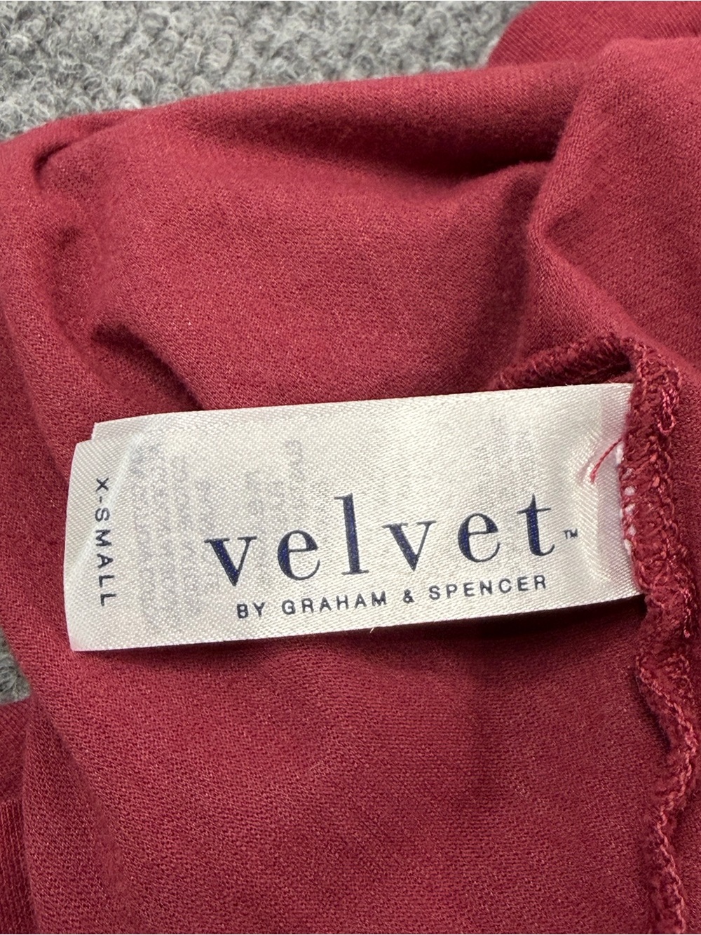 Evereve | Velvet by Graham & Spencer Rose Estina Scoop Neck Sleeveless Tank | XS - Picture 8 of 13